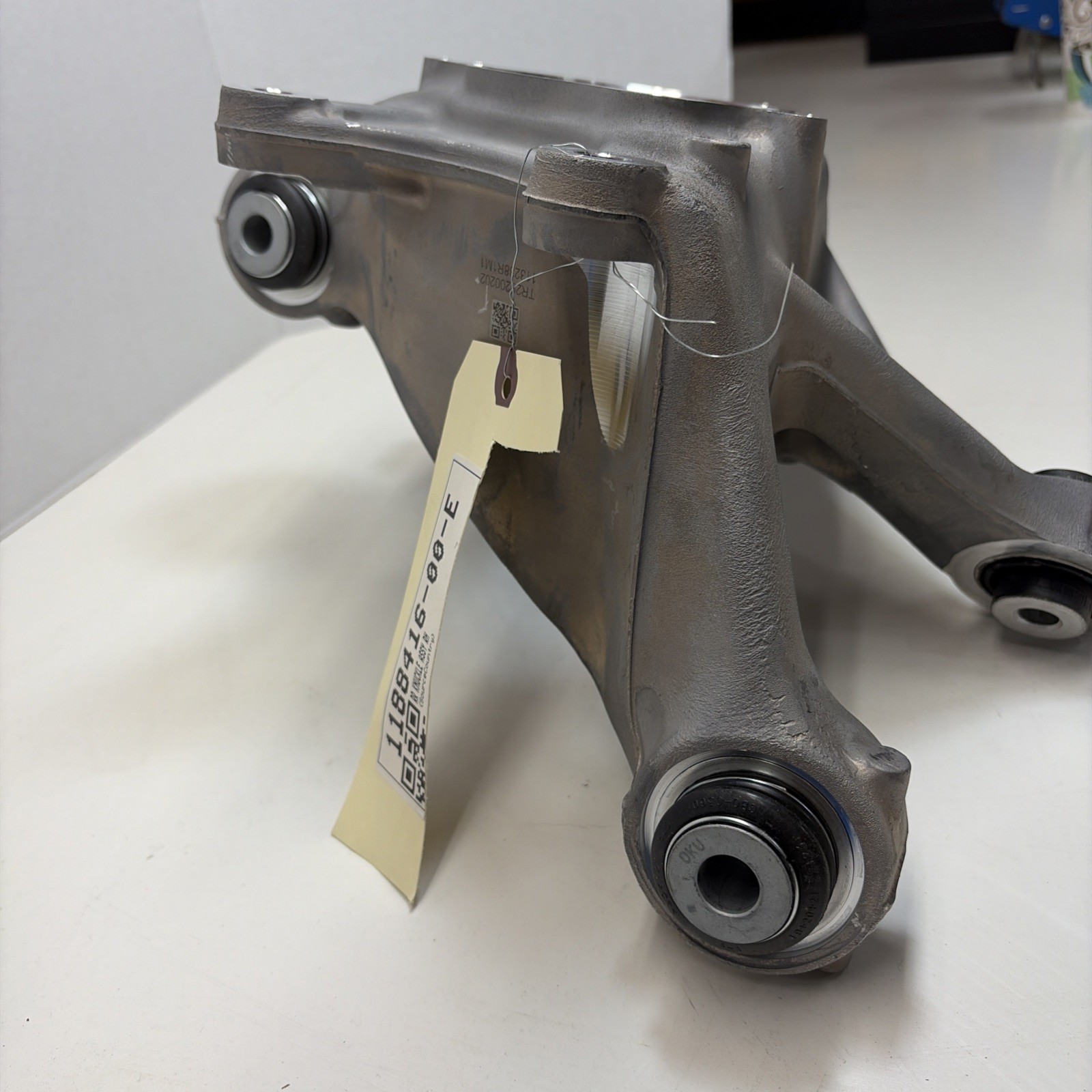 Rear Right Side Knuckle Assembly Tesla Model Y 2020-2024 Suspension 1188416-00-E