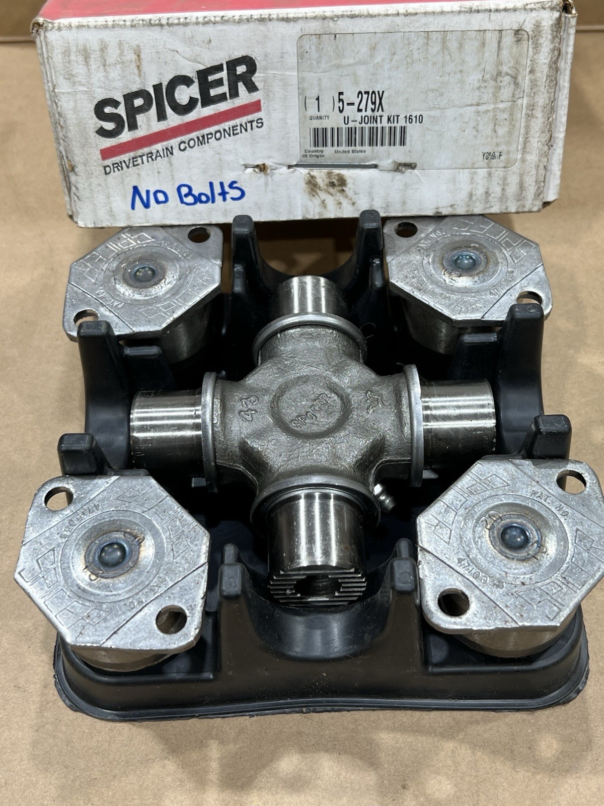 Genuine Spicer 5-279X Universal Greaseable U Joint USA Made NOS NO BOLTS