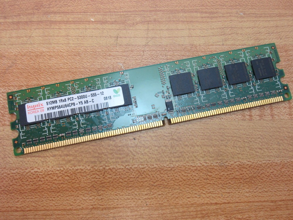 Hynix 512MB 1Rx16 PC2-5300U-555-12 Module HYMP564U64CP8-Y5 AB-C
