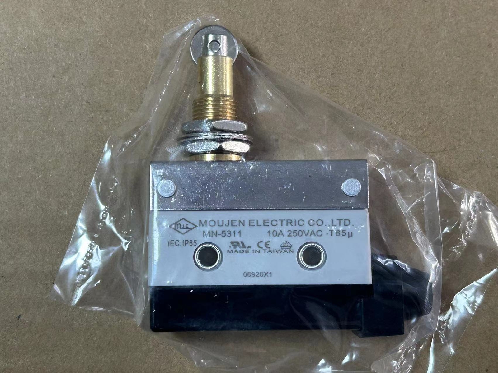 1 pcs moujen MN-5311 Limit switch