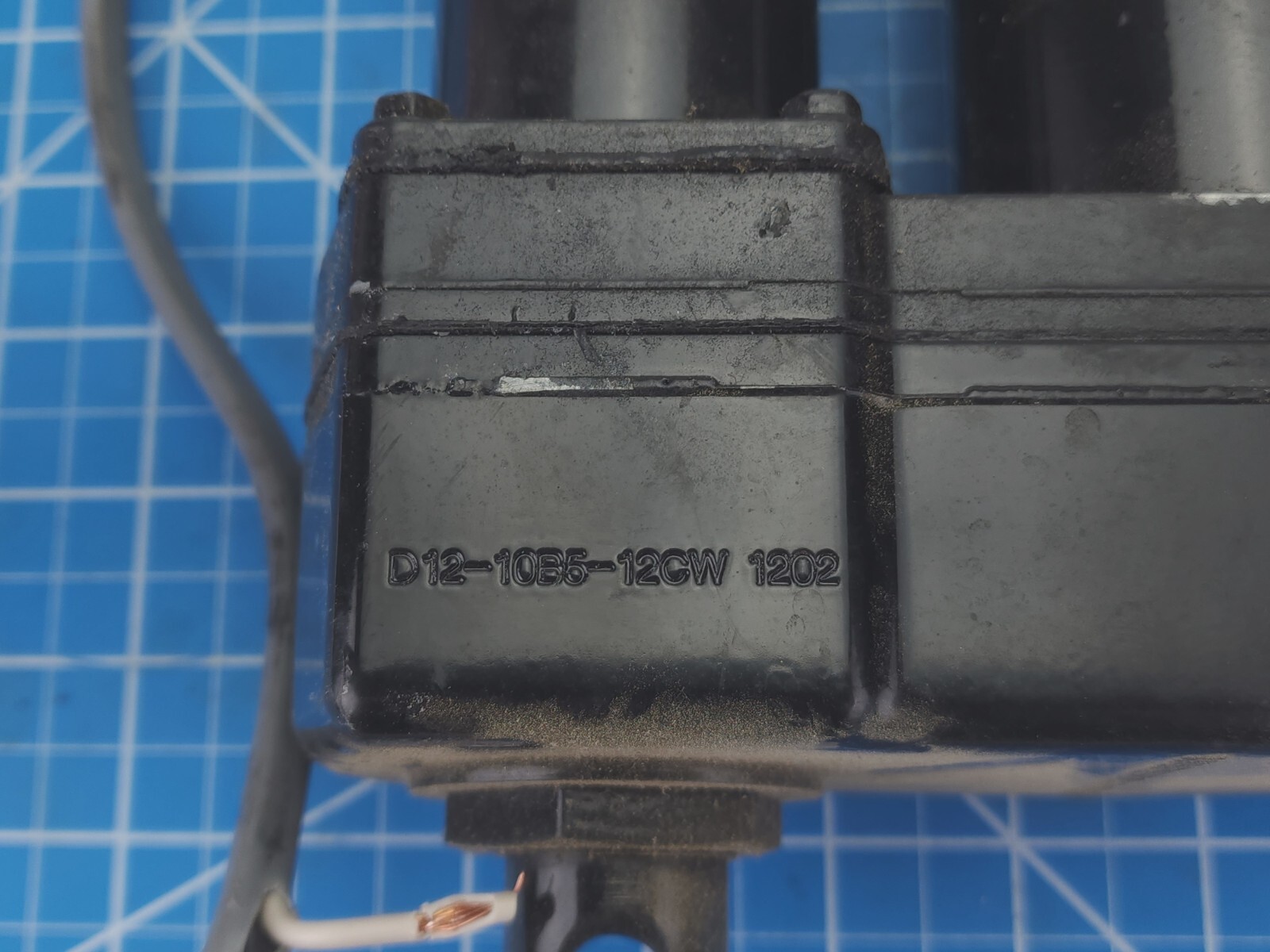 Warner Electric Screw Style Lift Linear Actuator D12-10B5-12CW 1202