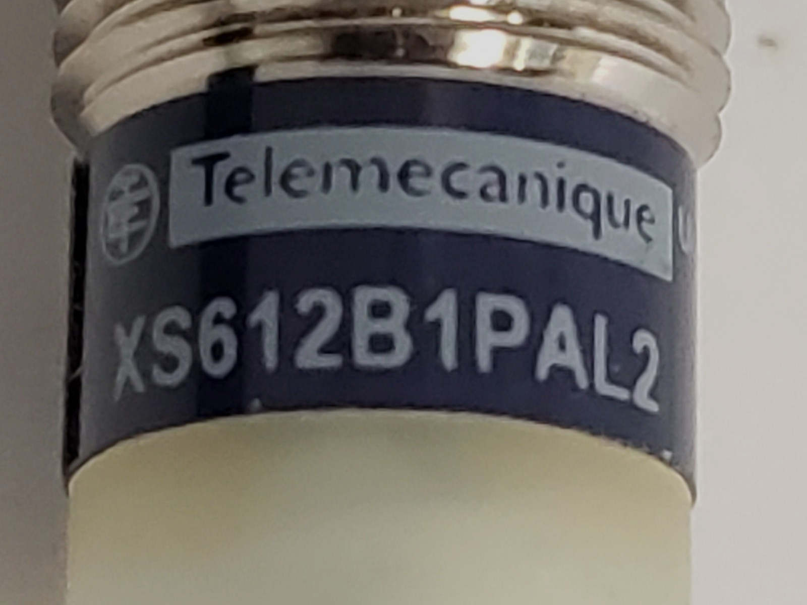 TELEMECANIQUE XS612B1PAL2 INDUCTIVE PROXIMITY SENSOR 12-48 VDC PNP N.O. NNB