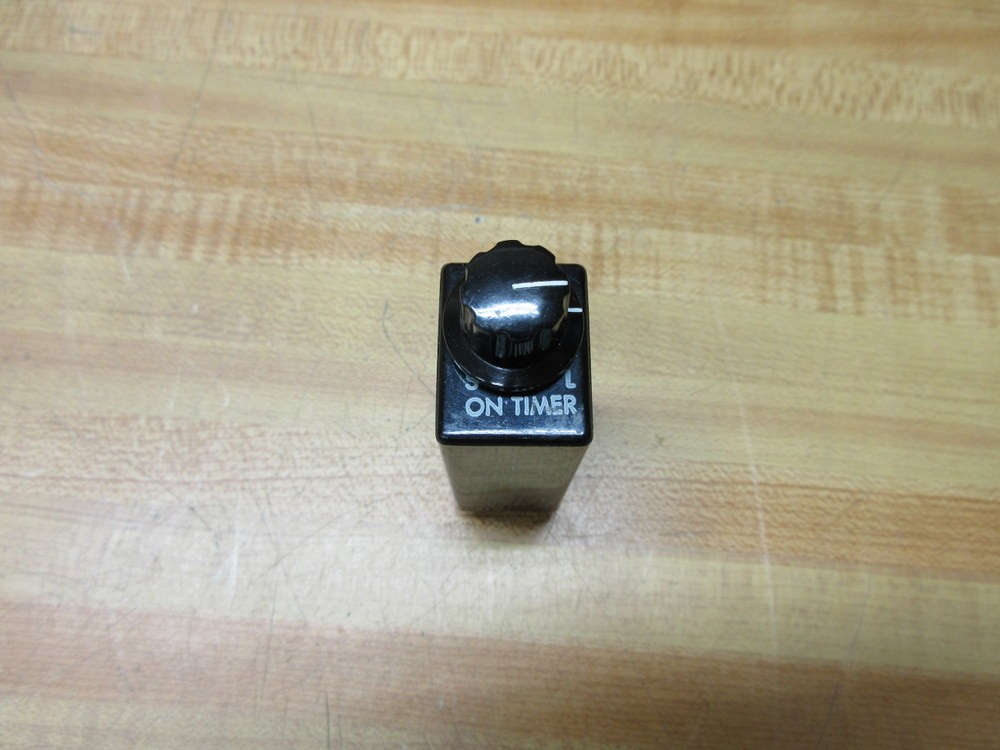 Struthers Dunn 282XBX-100 Time Delay Relay 282XBX100