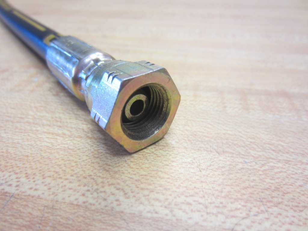 Parker 1-1Q03 Hose 1/8″ NPT x 1/4″ NPT x 15-1/2″ Long