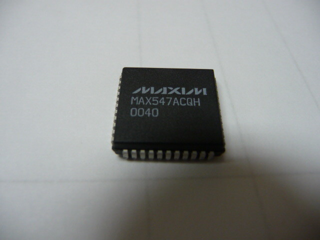 MAX MAX547ACQH Qty of 7 per Lot MAX MAX547ACQH