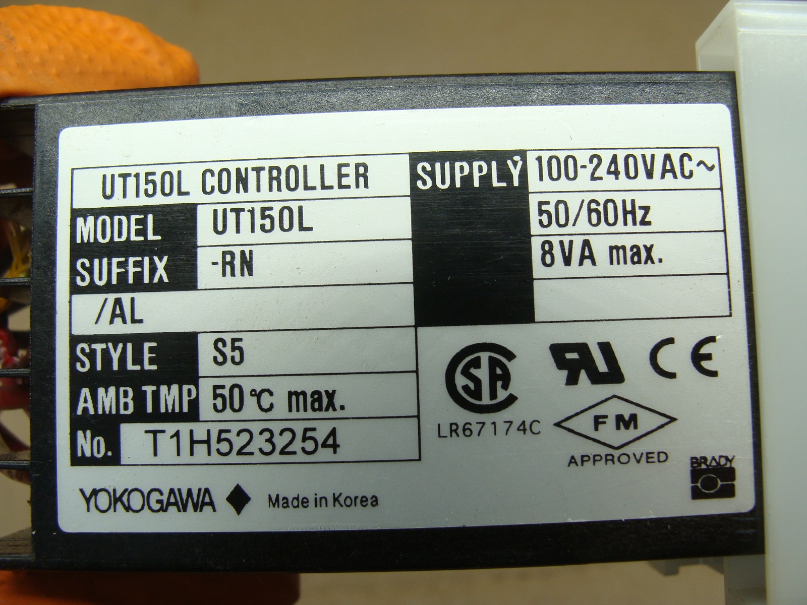 YOKOGAWA UT150L-RN TEMPERATURE CONTROLLER STYLE S5 100-240VAC 8VA