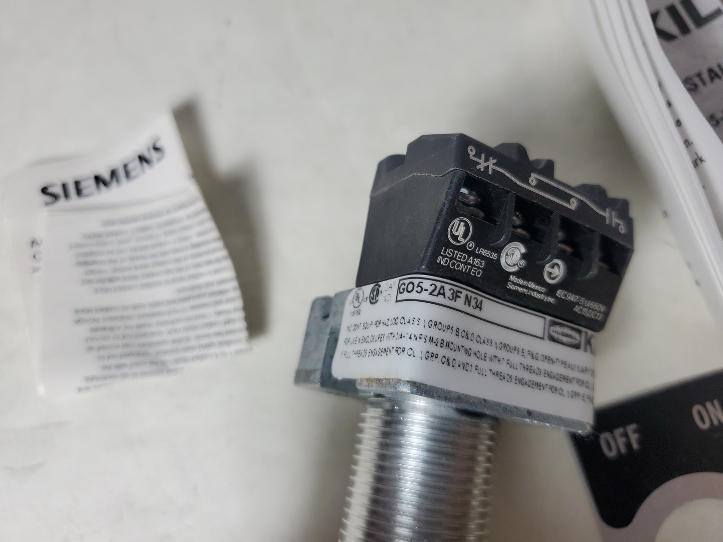 Hubbell Killark GO5-2A3F-N34 Selector Switch Control Operators G052A3FN34