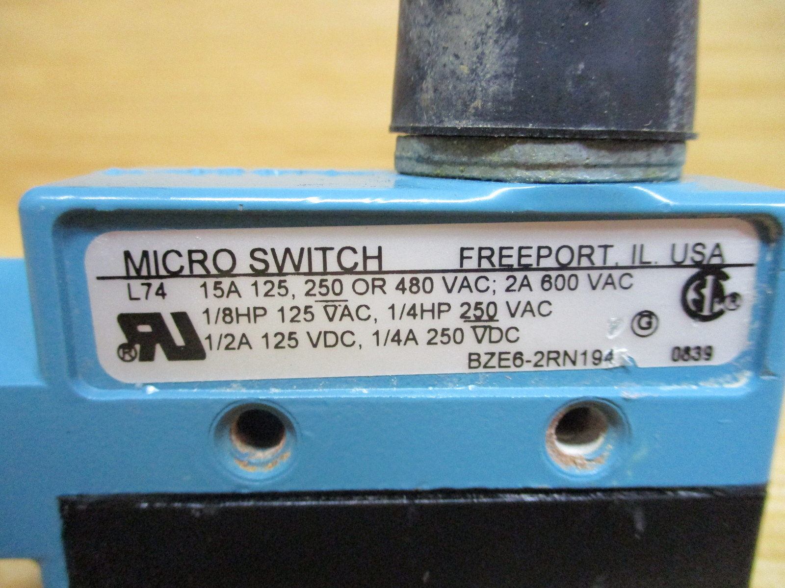 Micro Switch BZE6-2RN194 Honeywell Limit Switch BZE2RN194