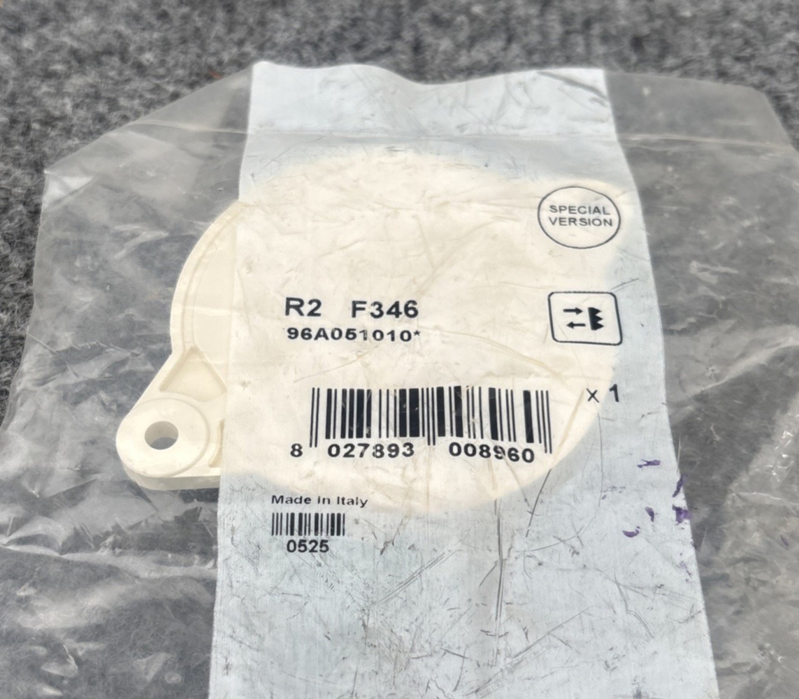 BALLUFF DLM R2-F346 Reflector White DLM R2-F346 New Other