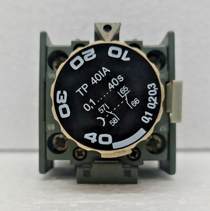ABB TP 401A Adjustable Timer Relay 0.1-40 Seconds Industrial Control Unit