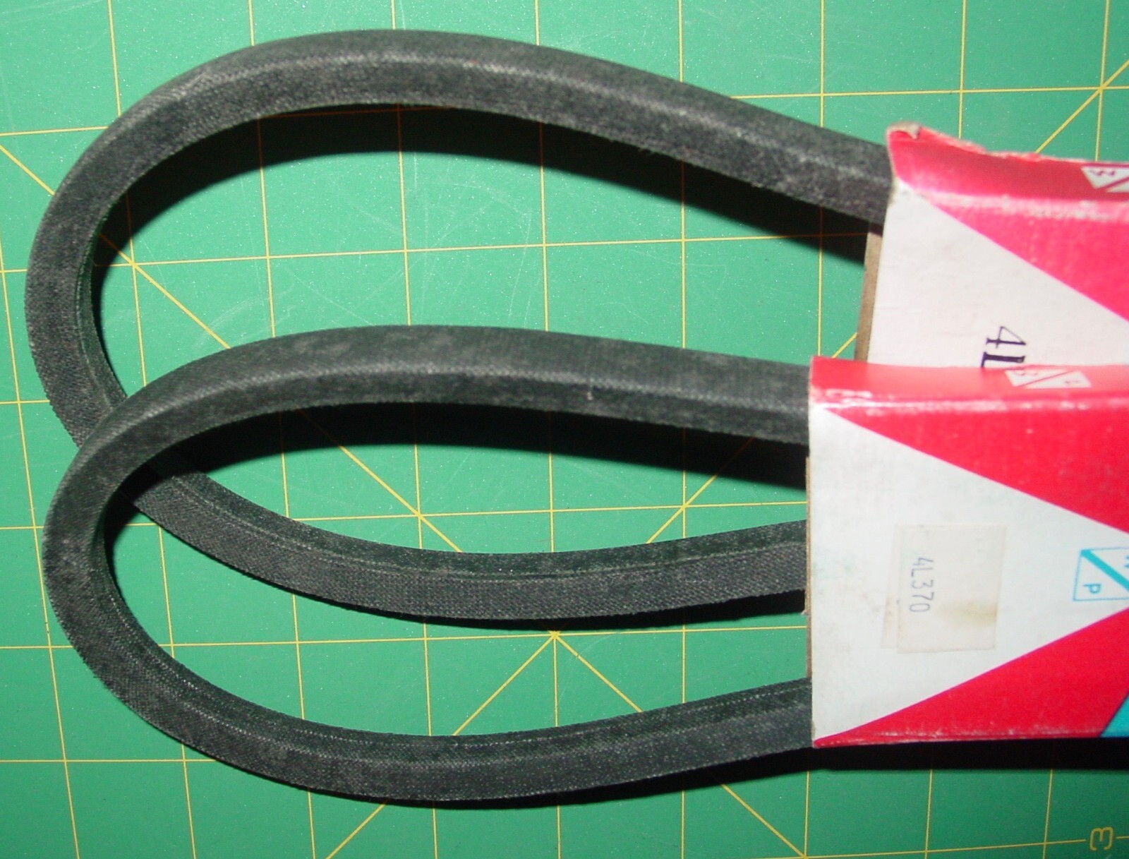 LOT OF 2 Westwood 4L-370 SUPER V-BELT HEAVY LOAD EXTREME OIL HEAT NOS USA MADE