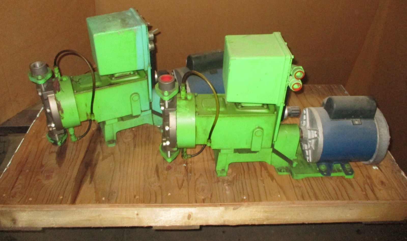 Pulsa 880 Diaphragm Metering Pumps 880-S-AE Ratio 15-1 Parts Only A9035WVS