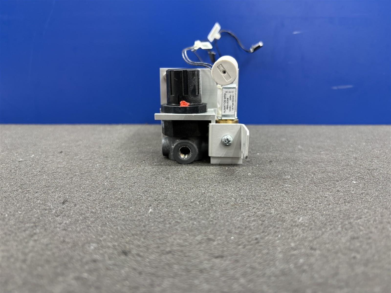 CAREFUSION AVEA ASSEMBLY P/N: 51000-40026 REV: N IN GOOD CONDITION FAST SHIPPING