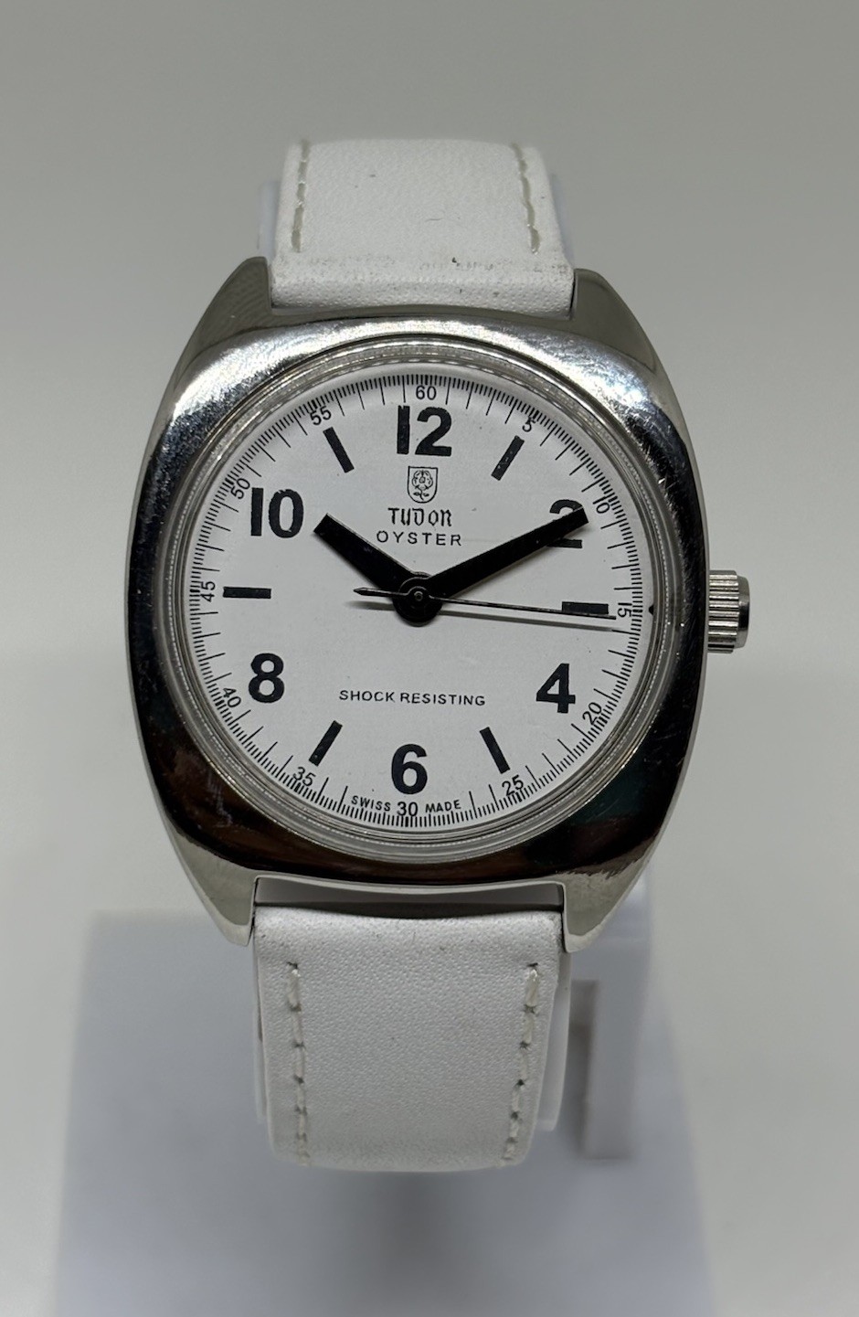 Vintage Tudor Oyster 17 Jewels Manual Winding Swiss Made Men’s Watch White Dial