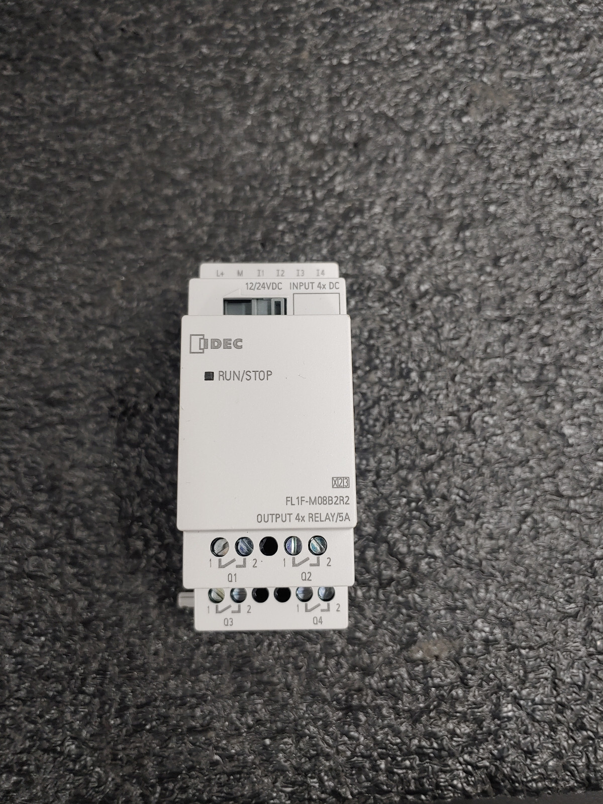 IDEC FL1F-M08B2R2 FL1F SmartRelay 4in 4out 12-24VDC Expansion Module