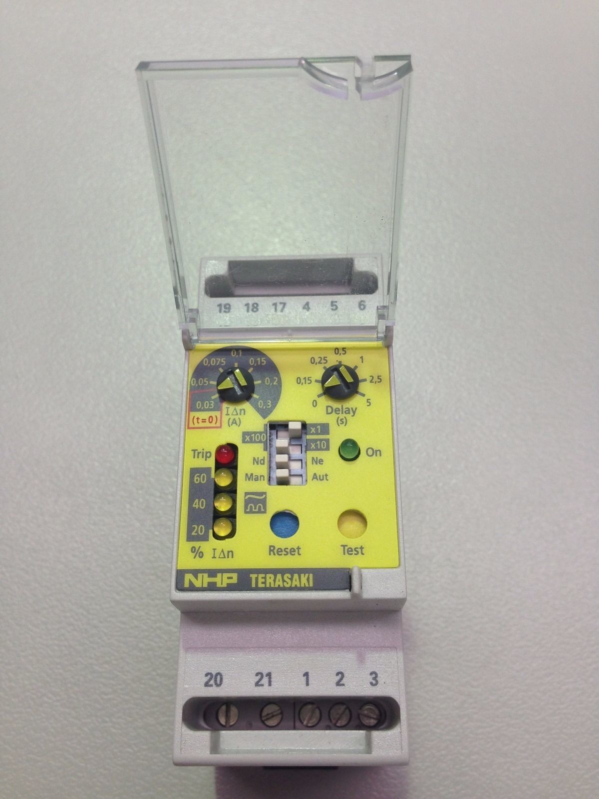NHP Terasaki D2-S RD3AF12BN Earth Leakage Relay Delta Din 2 Pole A115V 0,03-30A