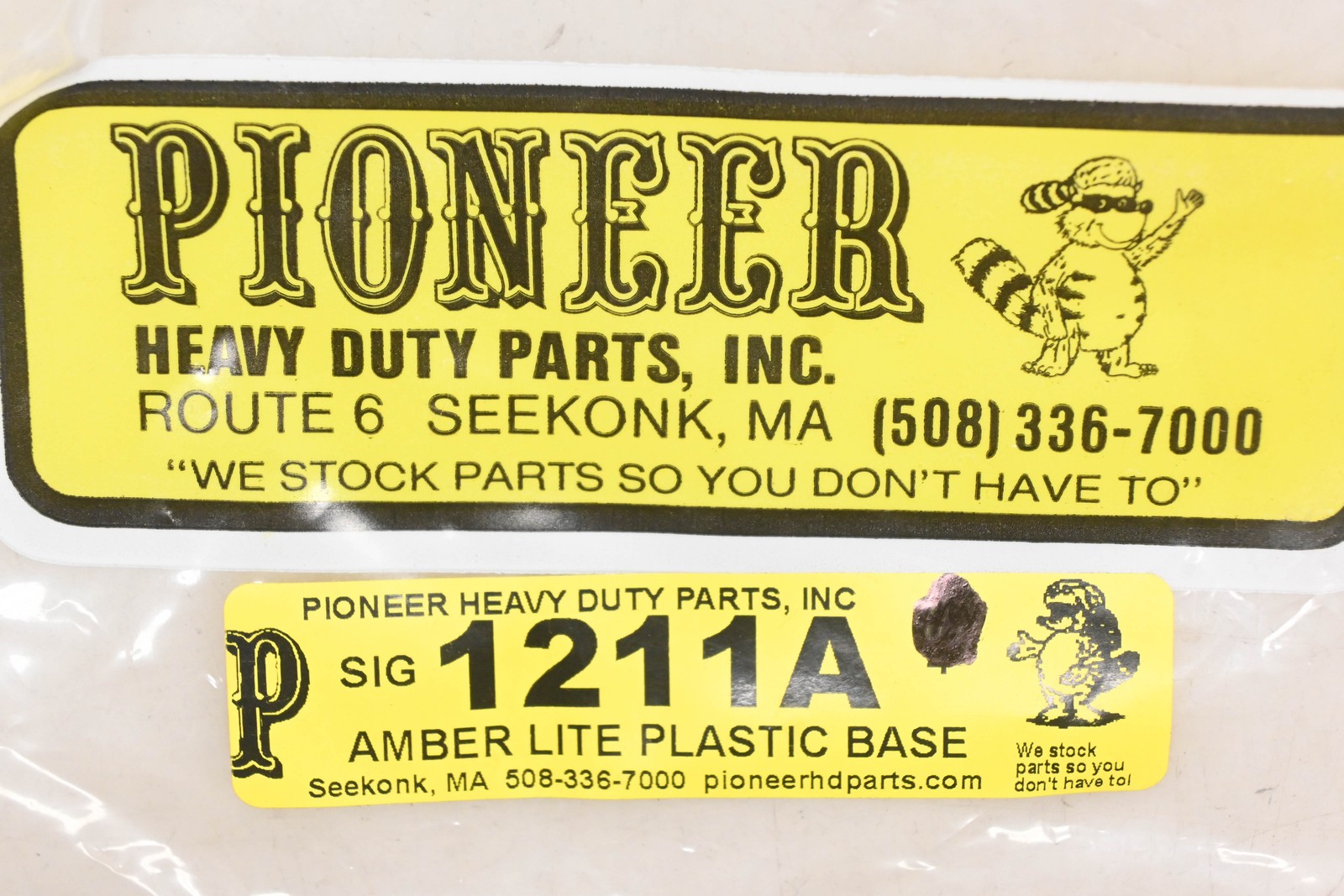 Pioneer SIG-1211A VSM Amber Lens Side Marker Assembly NOS