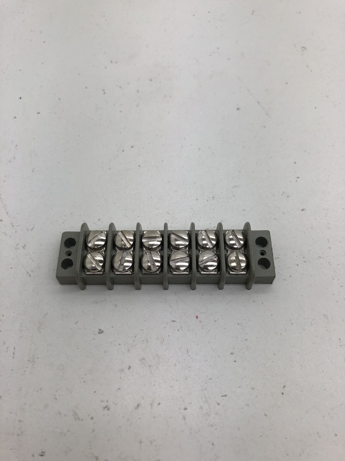 (QTY 25) Marathon Broadband 600-GP-06 Panel Mount Barrier Terminal Block