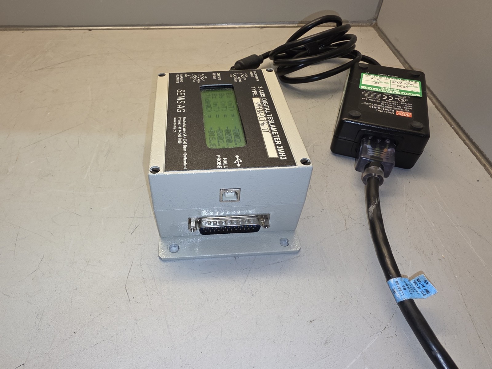 SENIS AG High-performance 3-axis Tesla meter “3MH3” 3MH3A-0.1%-1T
