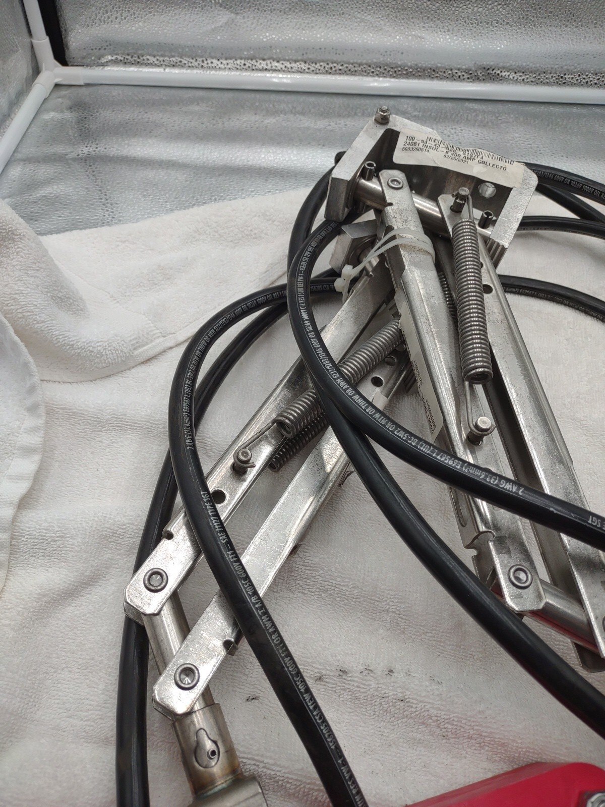 24061 INSUL-8 CORP 400 Amp COLLECTOR TROLLEY CRANE Look New