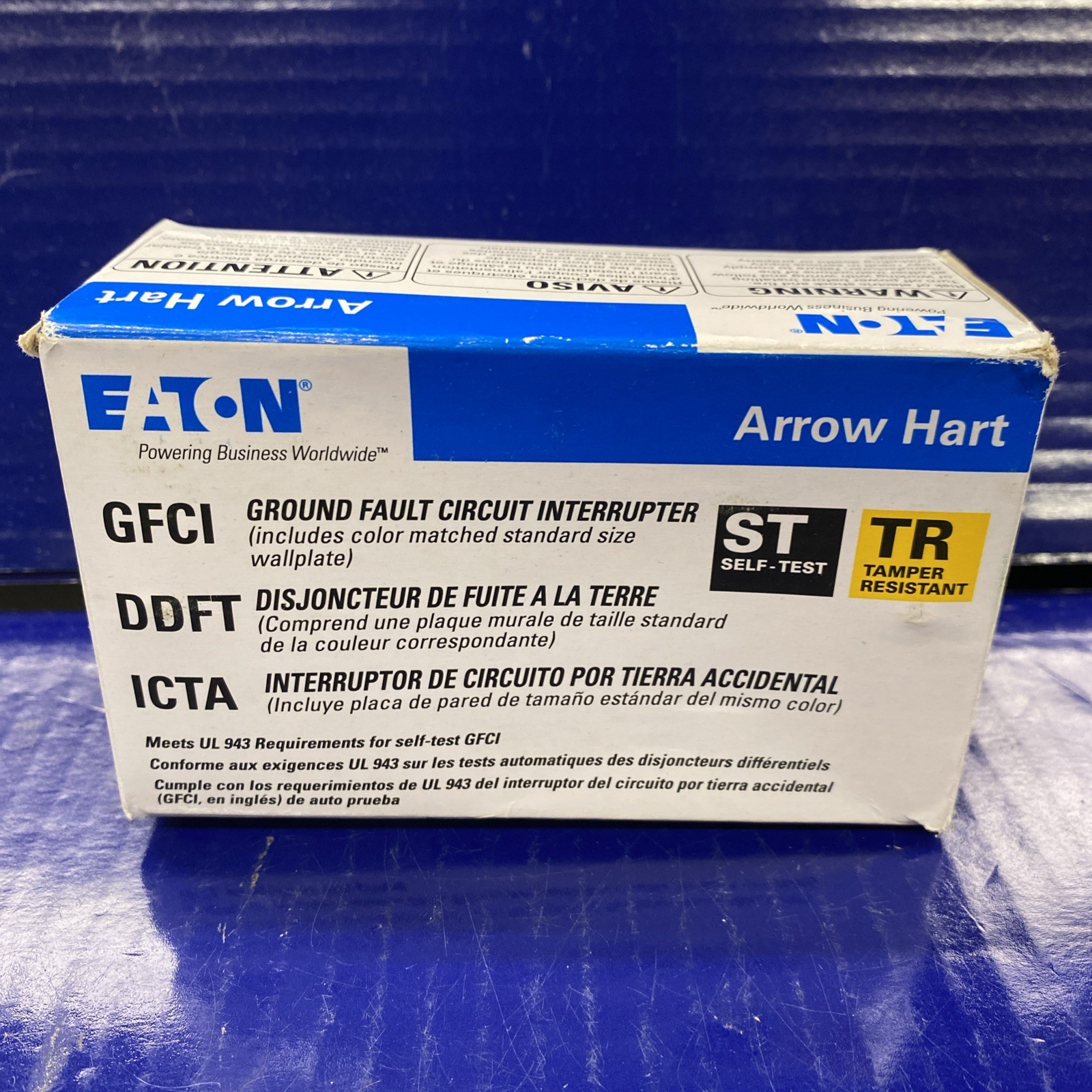 Eaton Arrow Hart NEMA 5-15 R – Open Box