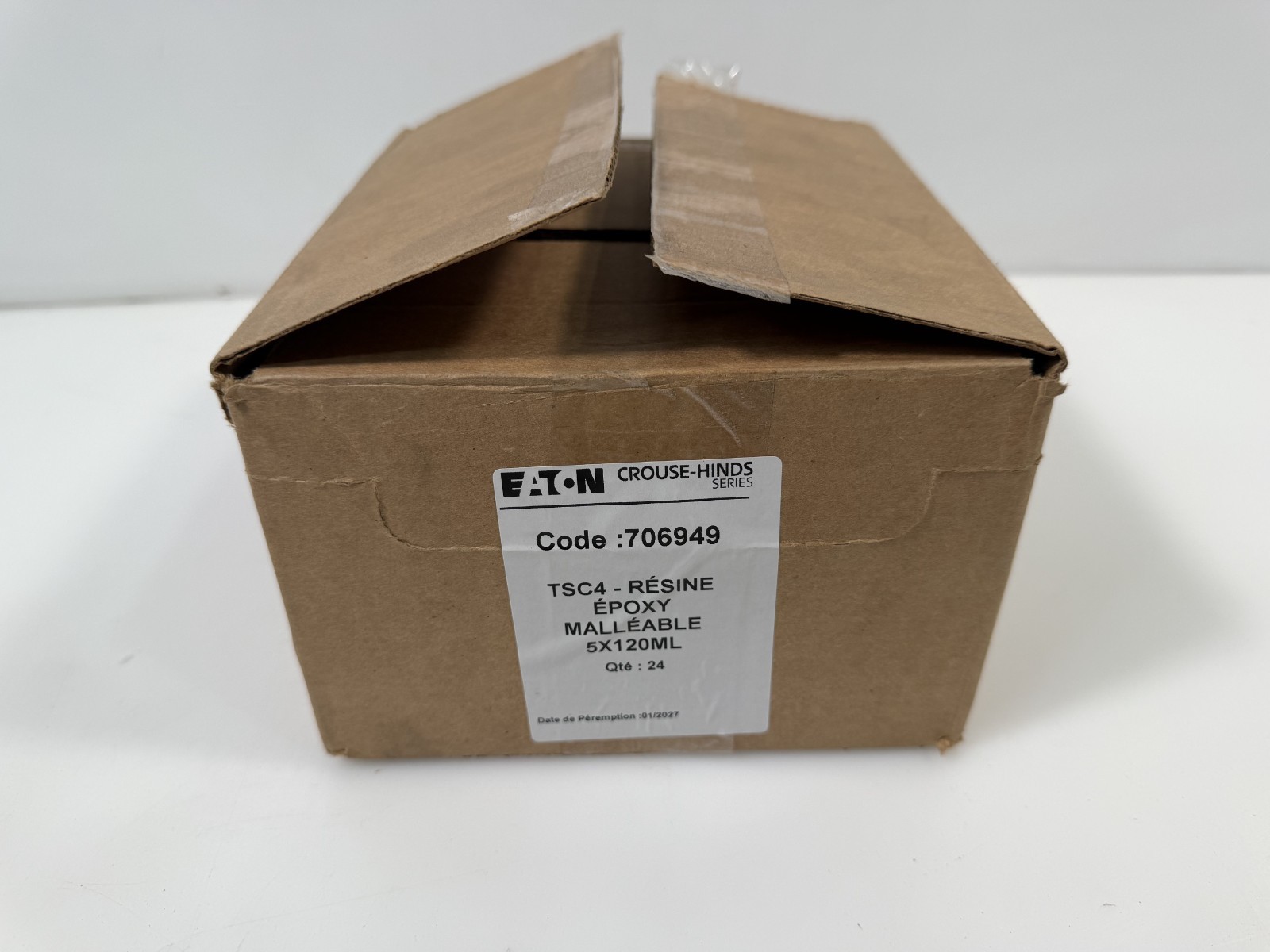 (QTY. 5) EATON Crouse-Hinds TSC4 4OZ Epoxy Sealing Sealer Compound EXP 2027