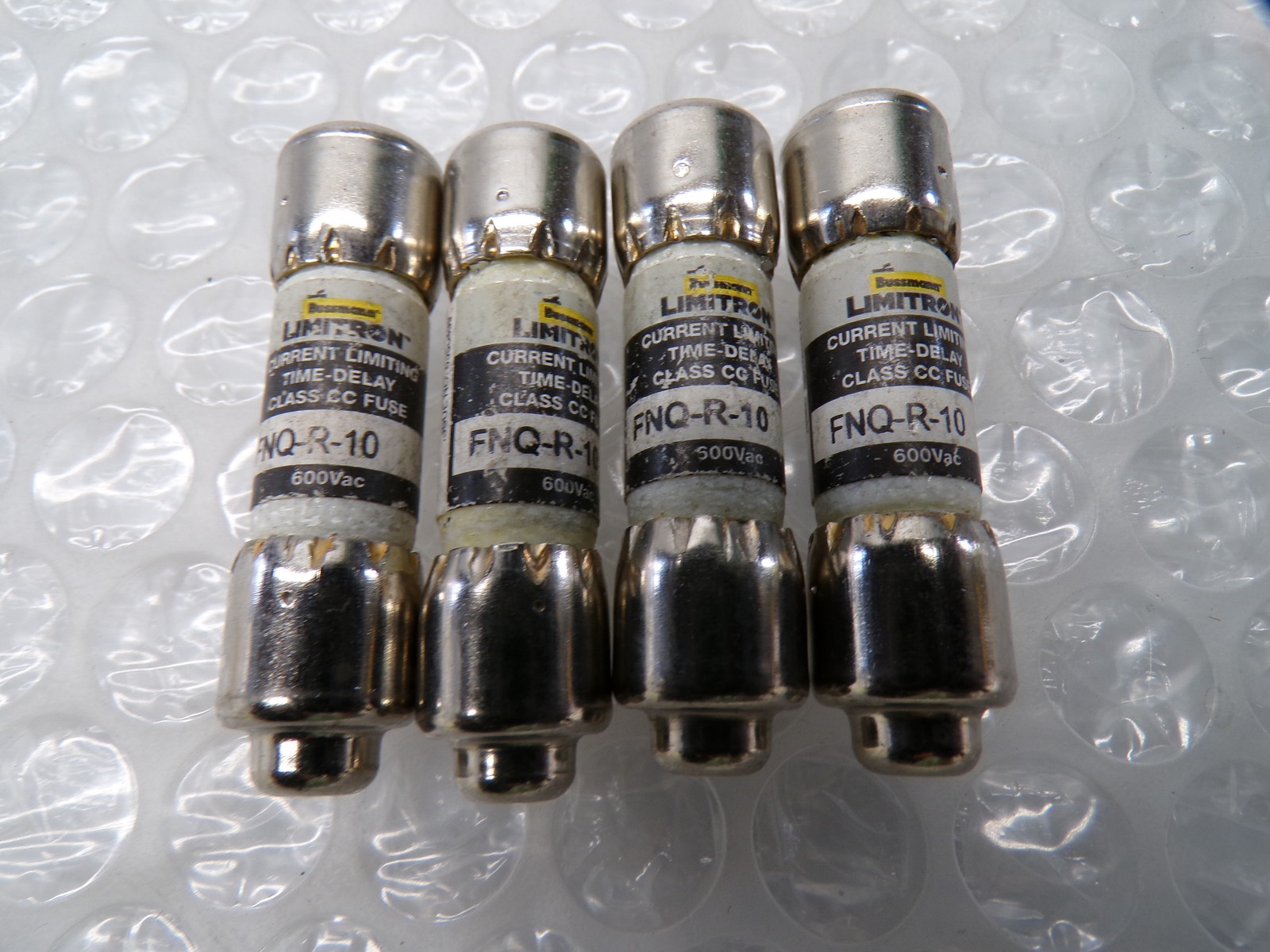 BUSSMANN FNQ-R-10 FUSE LOT OF 4 NSNP