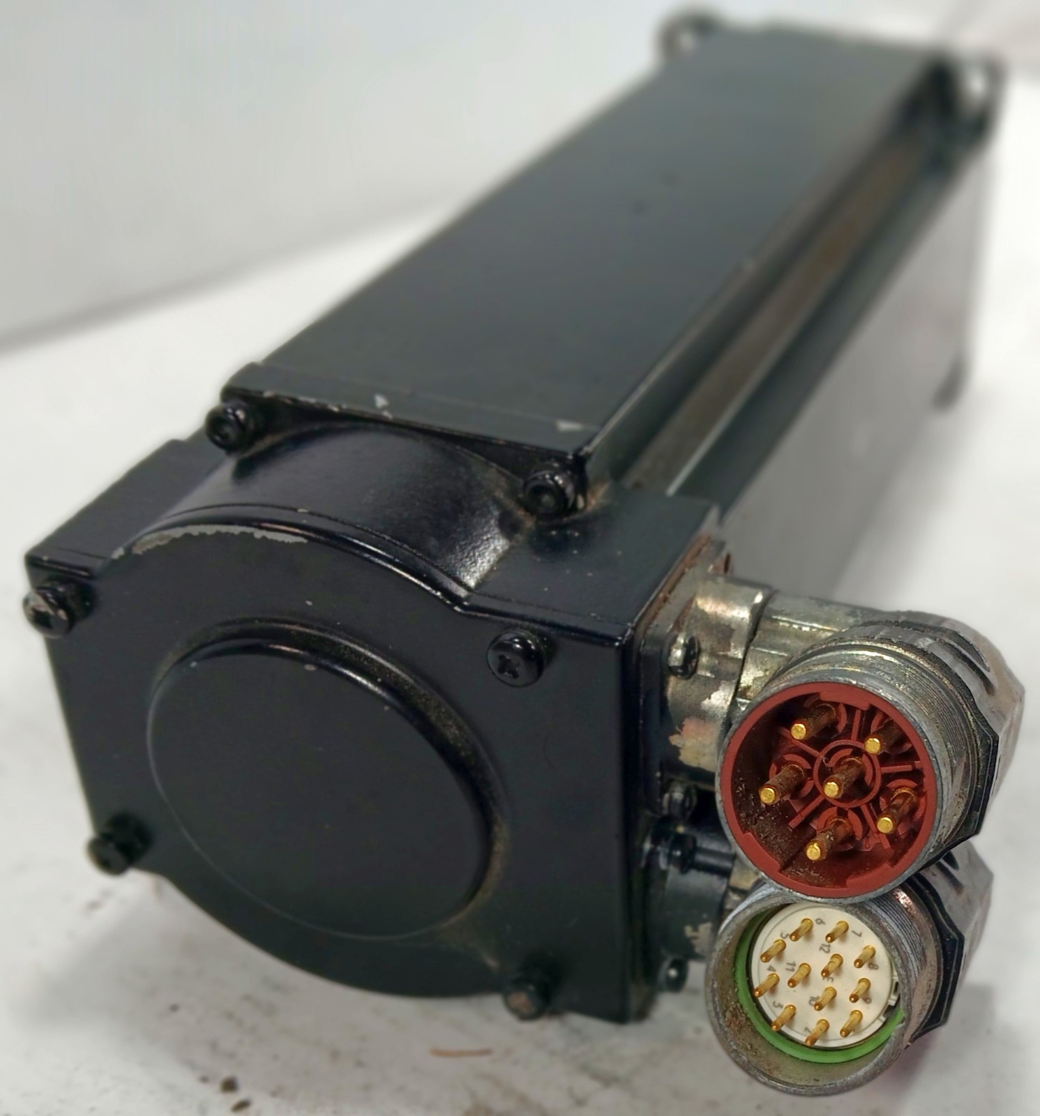1 USED PACIFIC SCIENTIFIC PMA24C-00100-00 SERVO MOTOR ***MAKE OFFER***