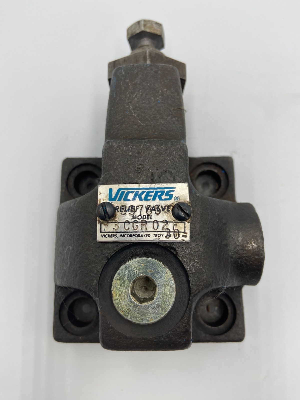 Vickers – Remote Control Relief Valve – 597854, F3 CGR 02 F 30, New