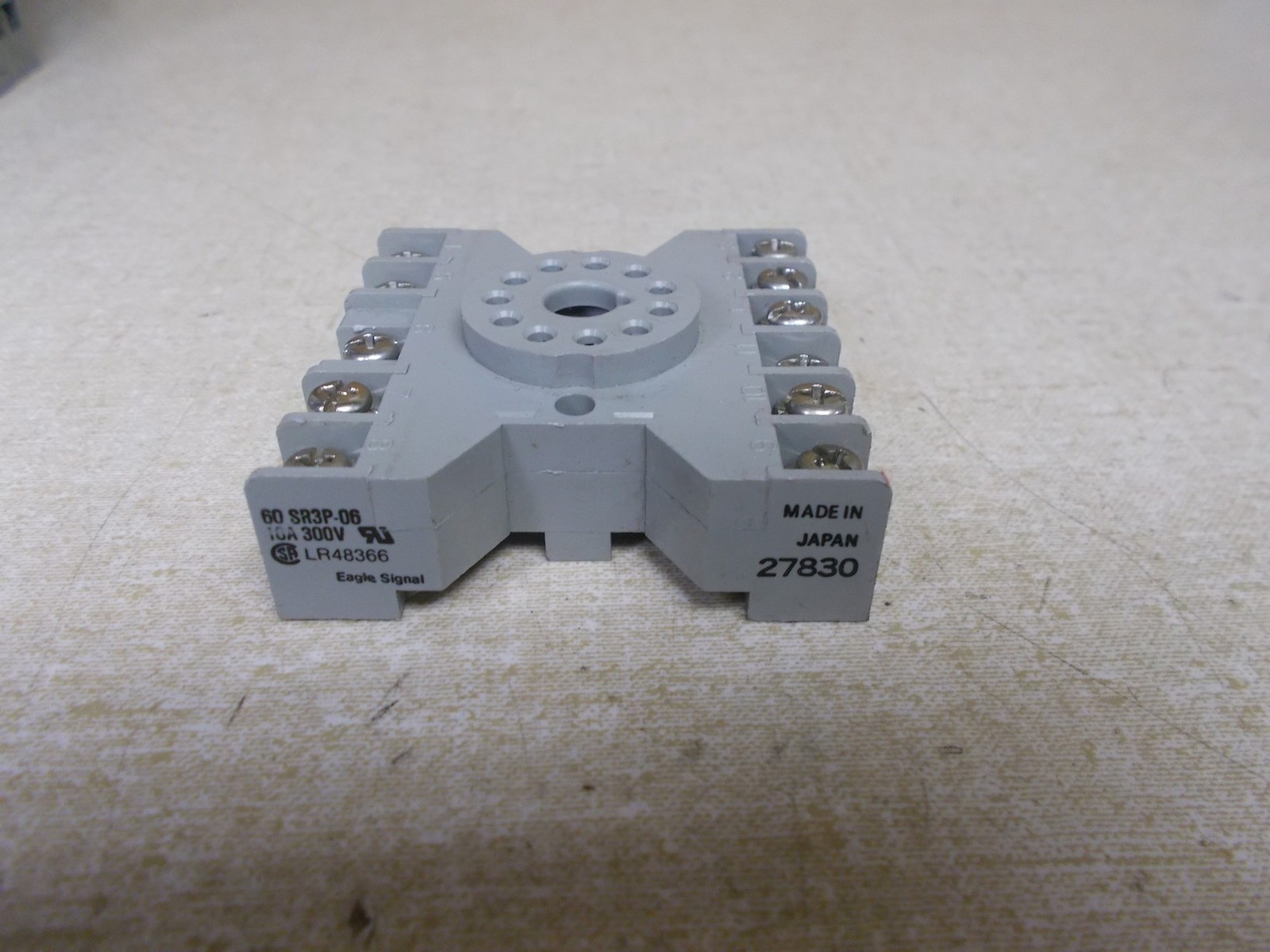 NEW Eagle Signal 60 SR3P-06 27830 10A 300V Relay Socket Base *FREE SHIPPING*