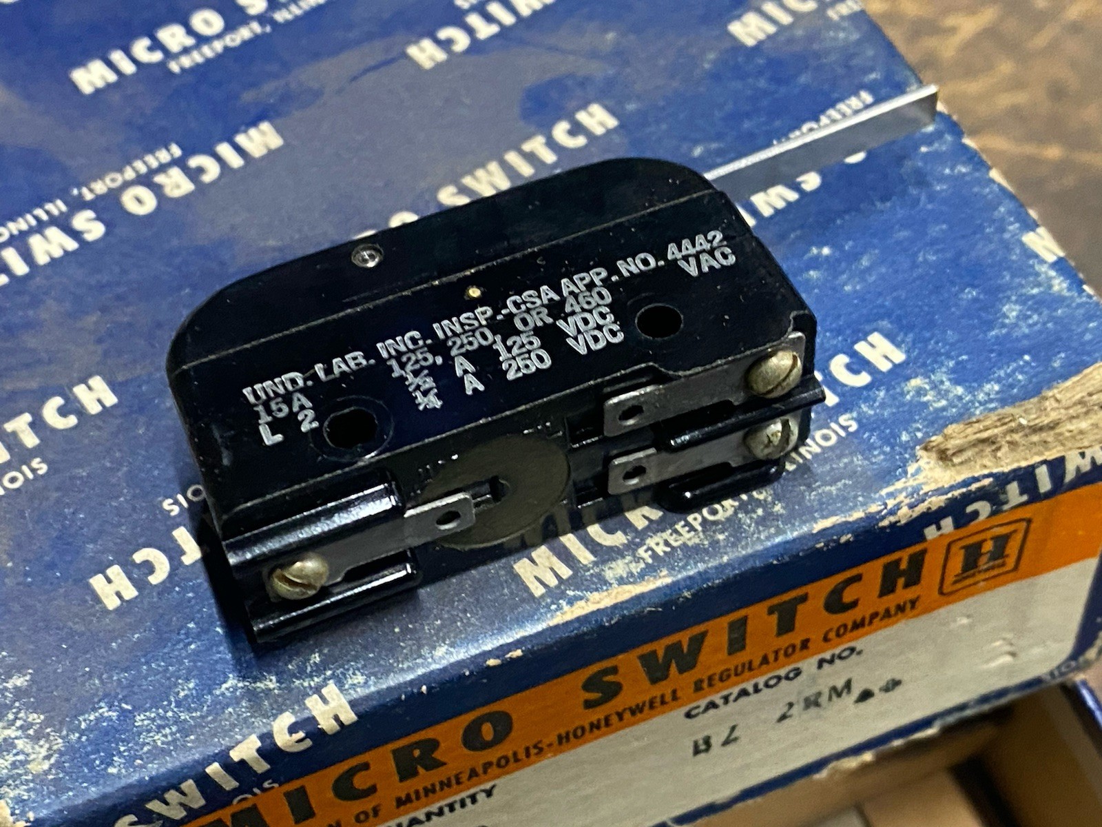Micro Switch BZ-2RM Honeywell Limit Switch 13pc Lot New