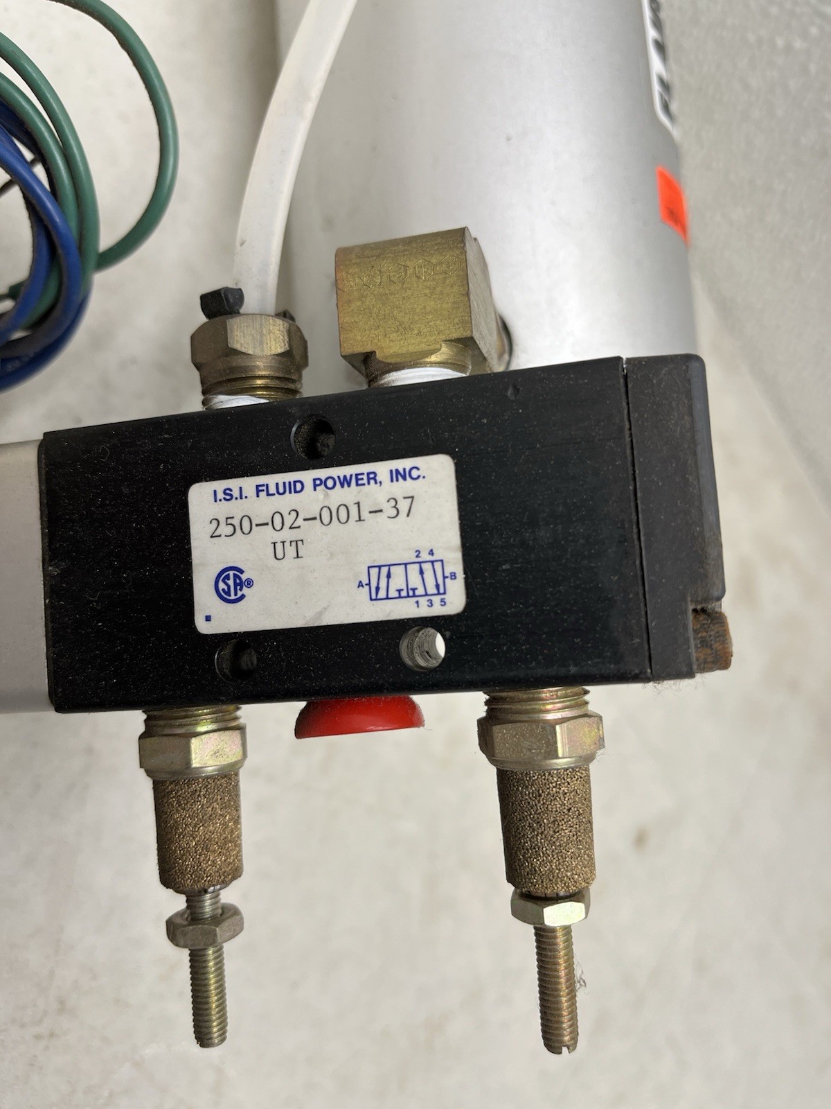FLAIRLine Pneumatic Air Cylinder 3″ Bore x 3-1/2″ Stroke + Solenoid Control