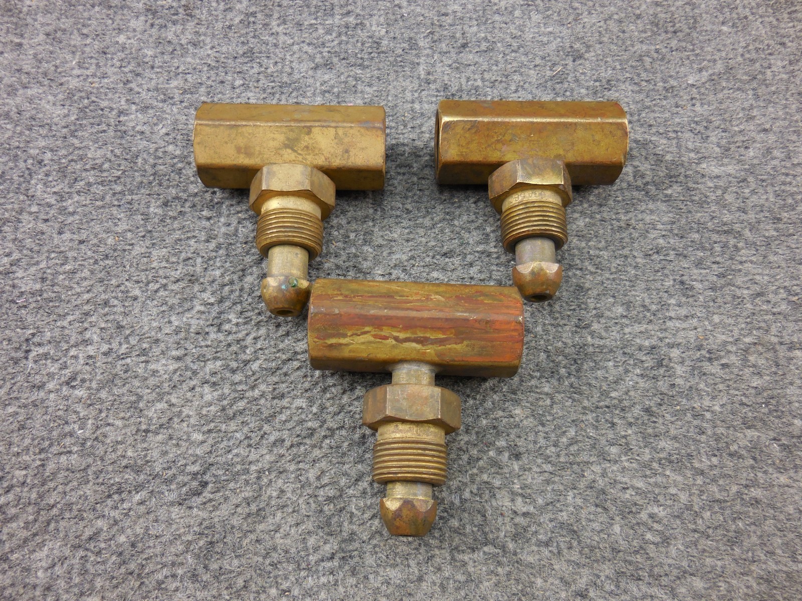 Lot of (3) Tee Coupler CGA580 Block Brass Splitter
