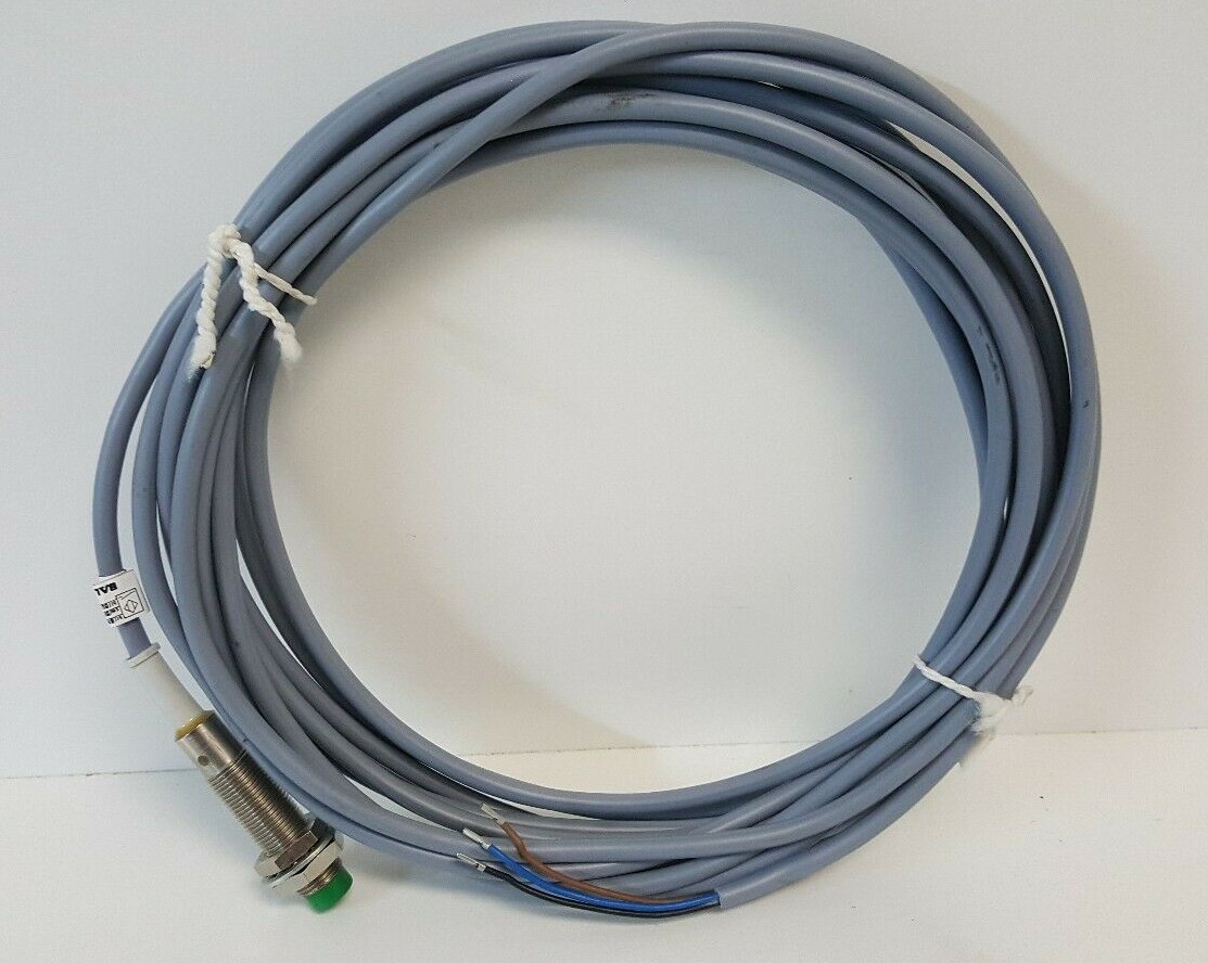 NEW OLD STOCK! BALLUFF INDUCTIVE PROXIMITY SENSOR BES-516-356DO-Y 8905