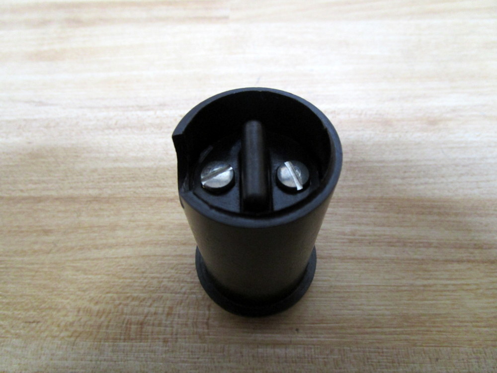 Rees PUSHBUTTON Pushbutton