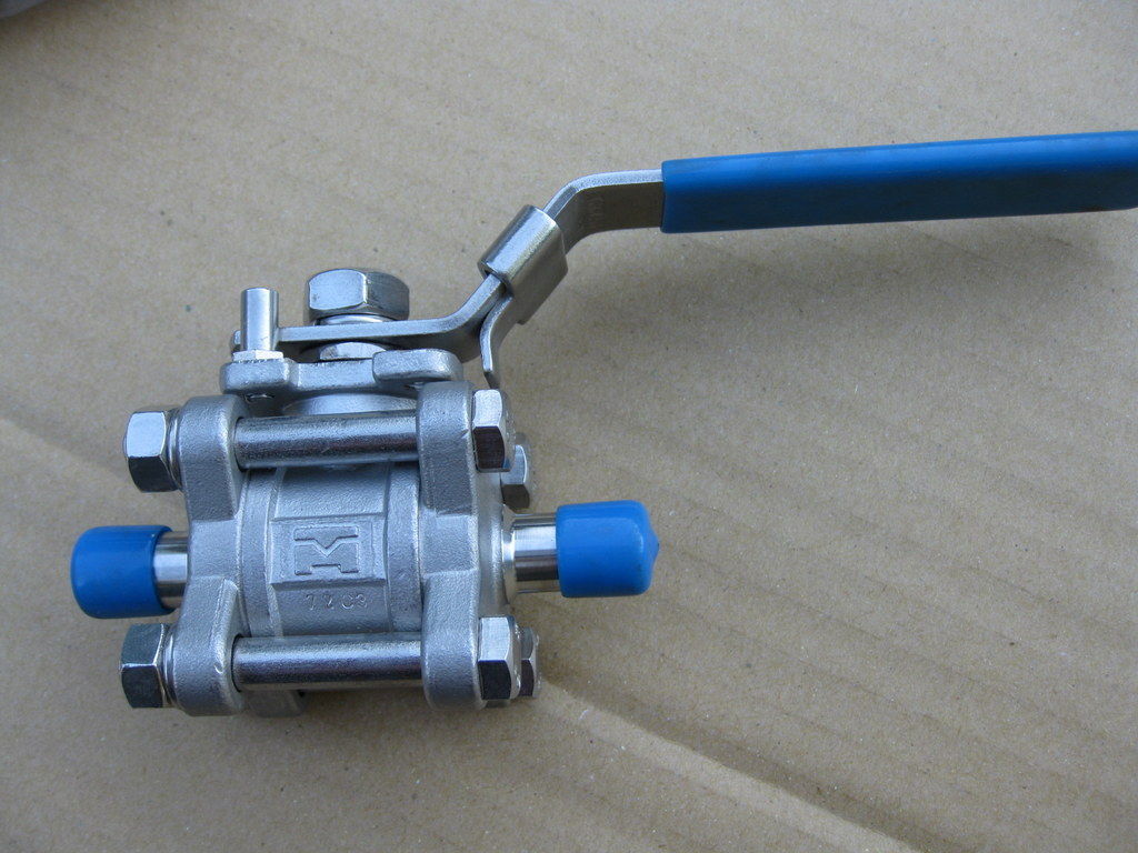 Swagelock ½-CF8M 1/2” Stainless Ball Valve Dia. Port 1000 WOG CF8M ½” O.D.