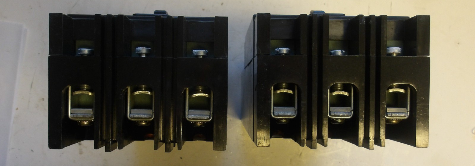 CUTLER HAMMER P/N: FB3050PVL 3POLE 600VAC 50AMPS TYPE FB TRI PAC ADDON