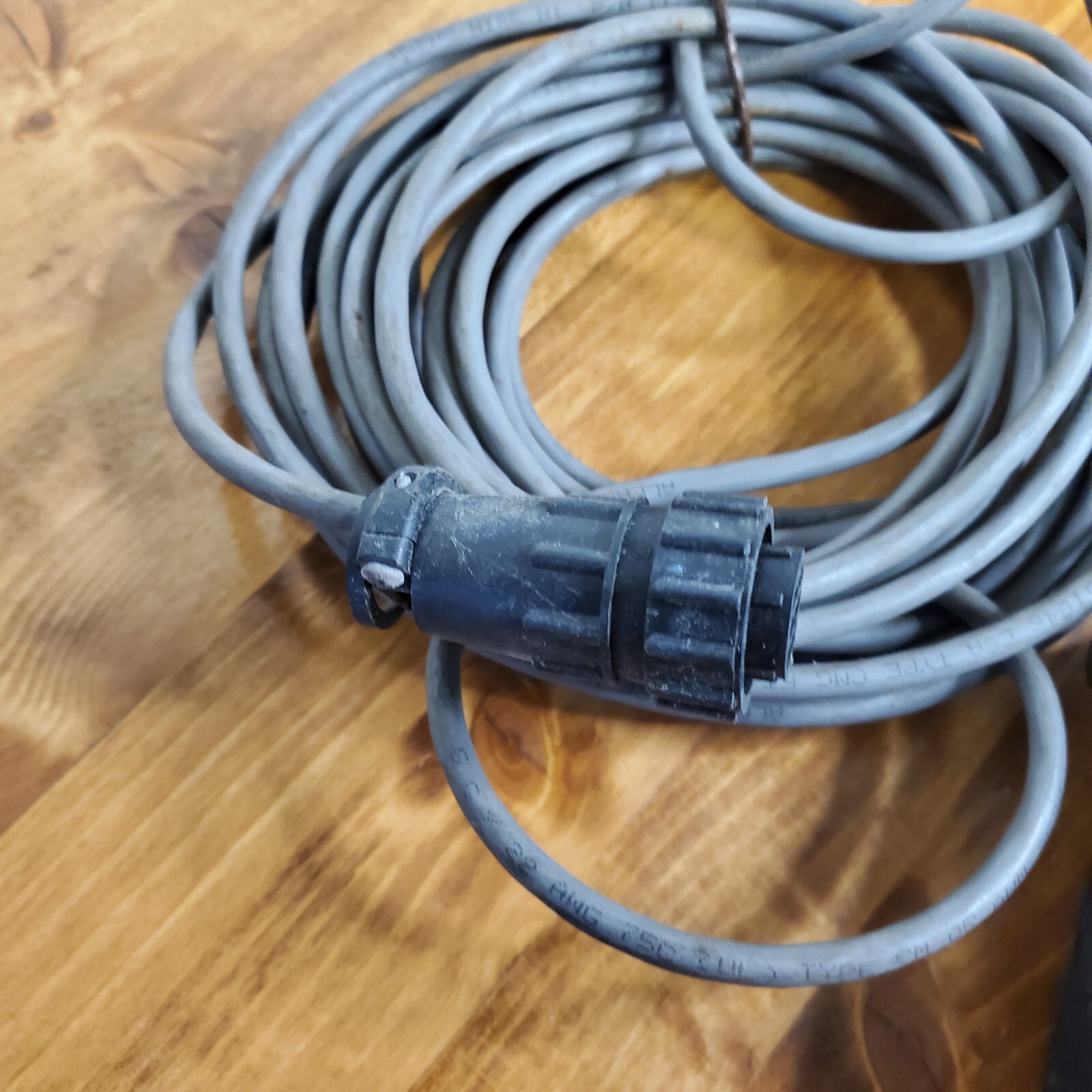 Alpha Wire H1 P/N 1175C 5C / 22 AWG 75C (UL) Type CM or AWM 2576 Lot# 064818