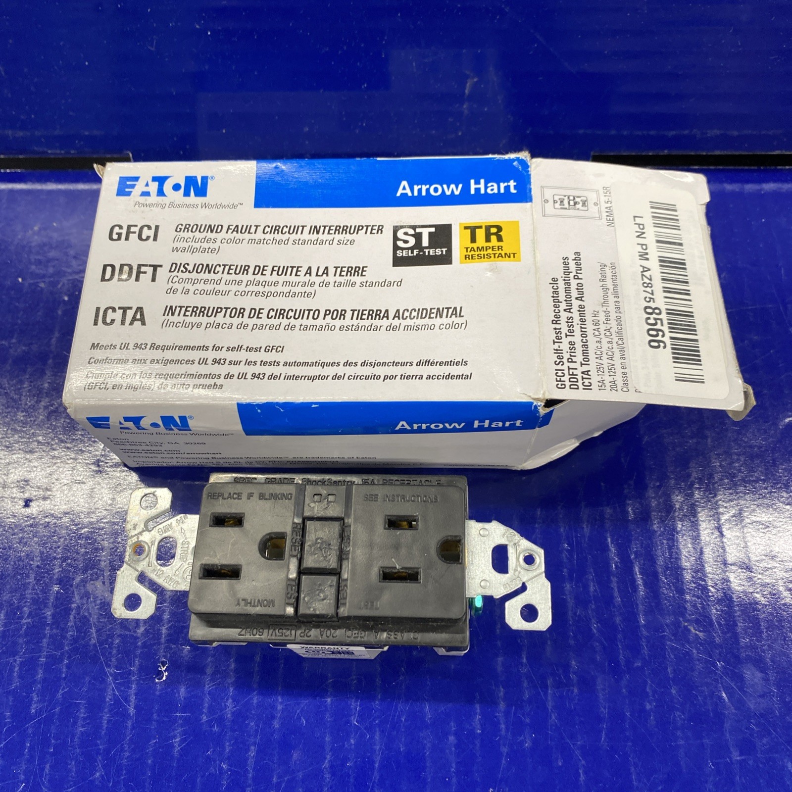Eaton Arrow Hart NEMA 5-15 R – Open Box