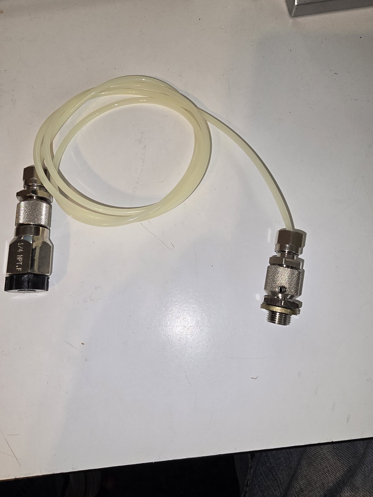 druk tube wp40 bar/600psi 1/4 in npt.f (421)