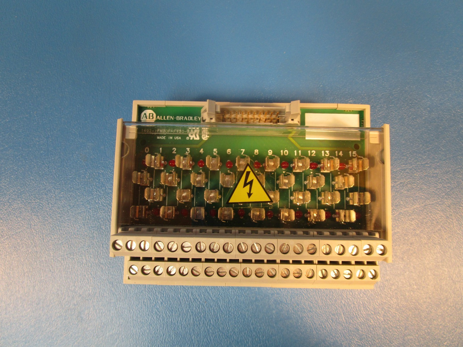ALLEN BRADLEY 1492-IFM20F-F120-2, Digital Module with Fixed Terminal Block