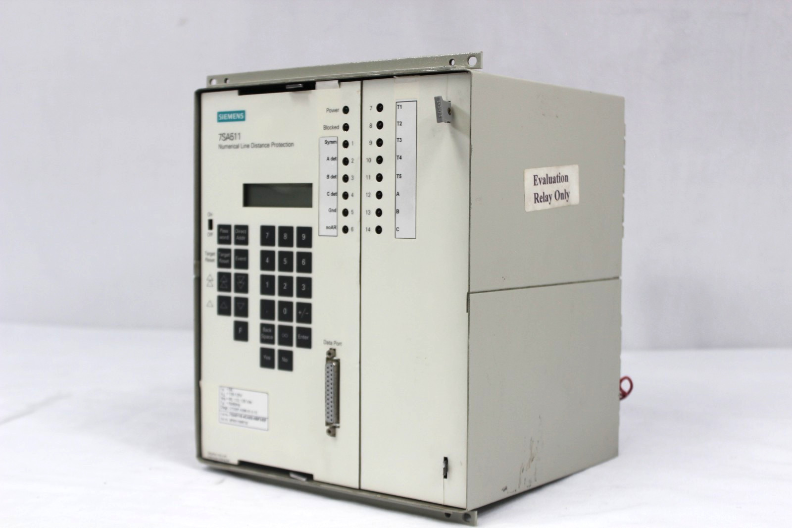 SIEMENS 7SA511 NUMERICAL LINE DISTANCE PROTECTION