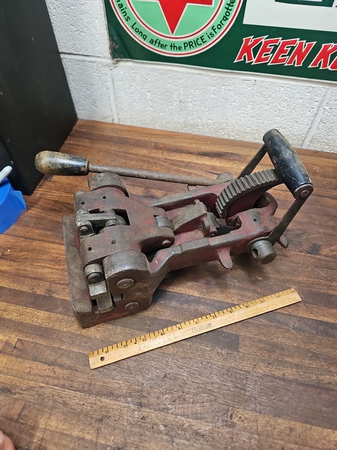 S21- RARE Detroit Belt Lacer Press Vintage flat belt Lacing. Machine