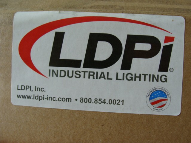 LDPI LED LIGHT FIXTURE LE485-180-V1-A-5-WH 4′ LONG 3 ROW 180W 120-277V RECESSED
