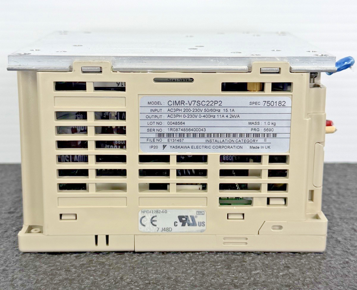 Yaskawa VS-606V7 inverter Model CIMR-V7SC22P2