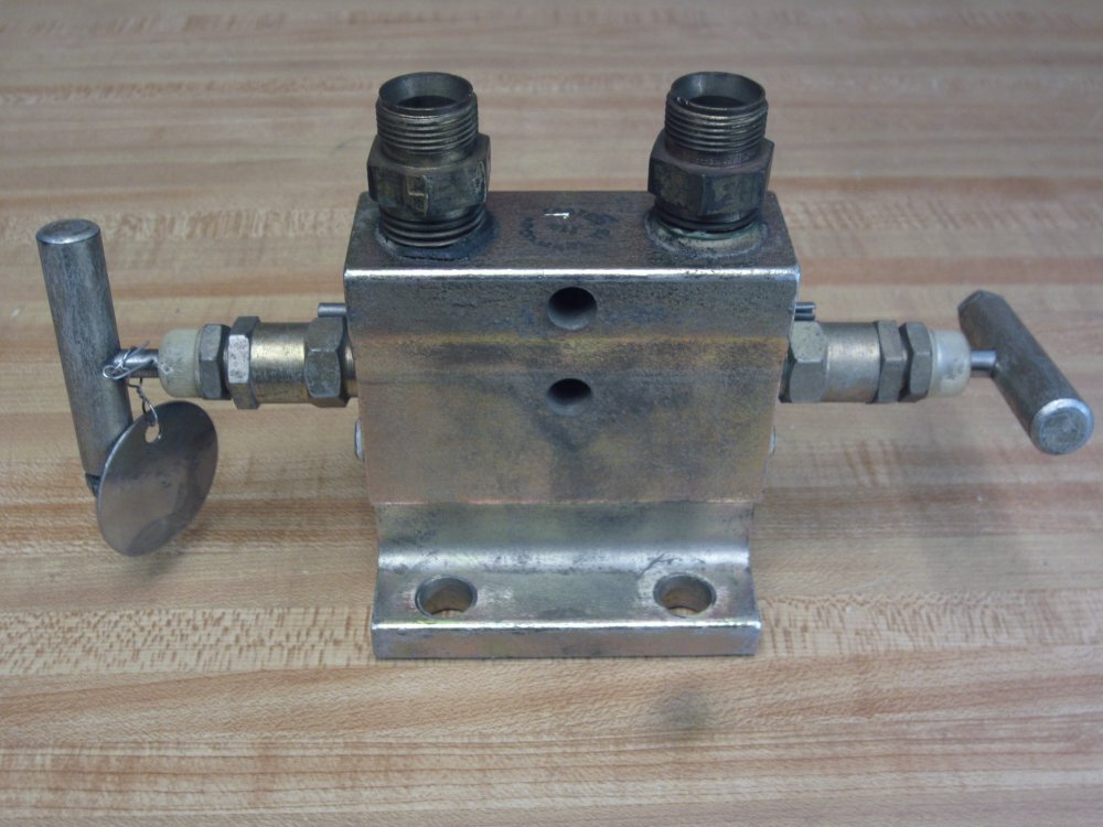 Anderson-Greenwood & M4TVDC-4 Valve Manifold 2-2550-750