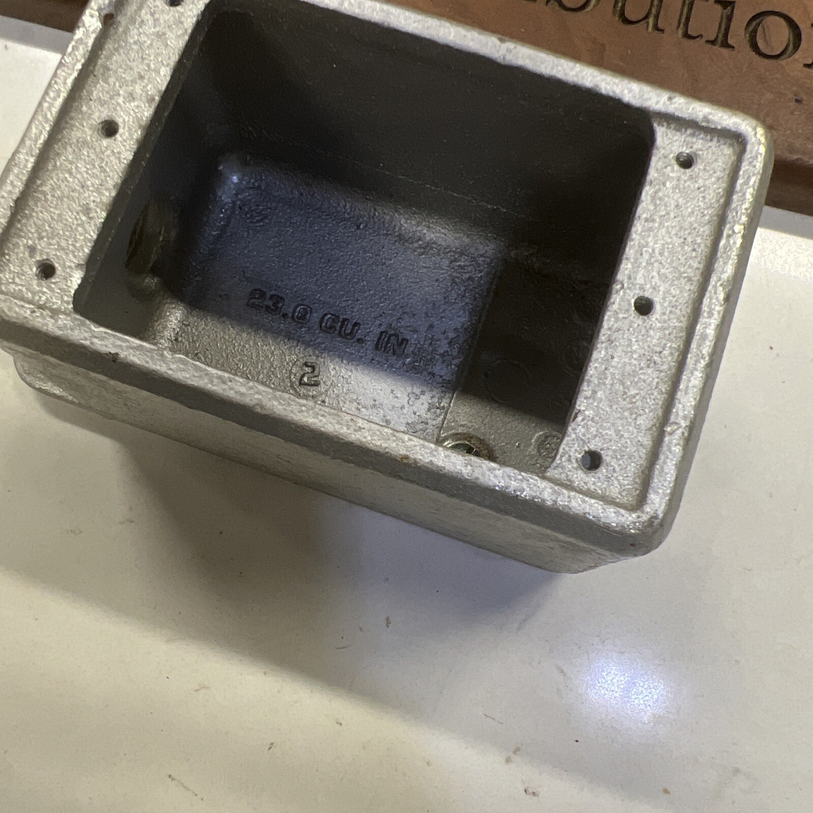 Crouse-Hinds 1/2″ FD1 3/4″ FD2 23.0 CU. IN. Outlet Box -NEW-