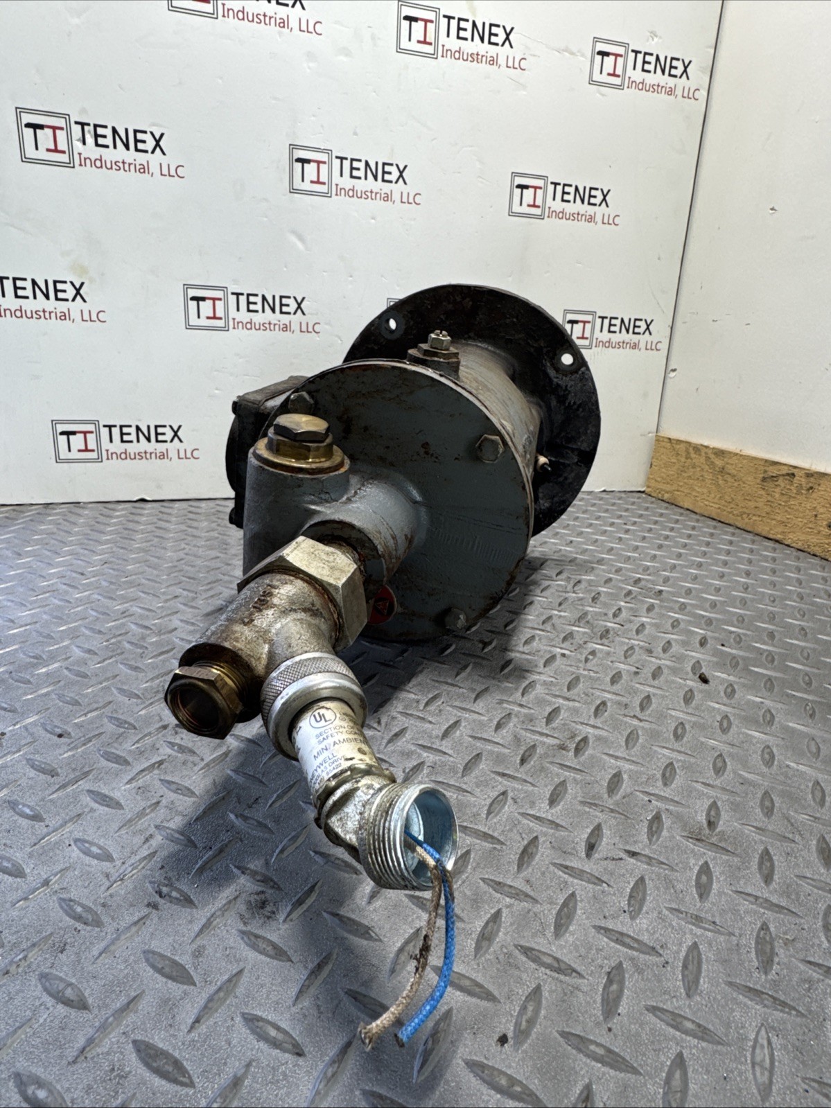 North’s American 4725-4-E Burner Igniter K-18