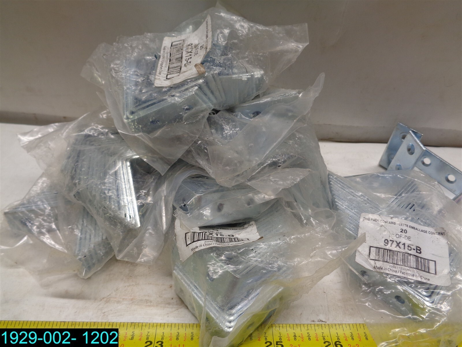 QTY=9 PACKAGE OF 20 (180): 97X15-B OF-DE Angle Brackets CETTE EMBALLAGE