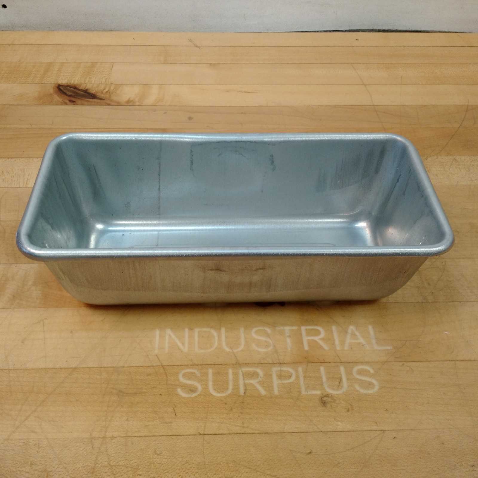 McMaster-Carr 5126T15 Galvanized Steel Pan, 9-1/2″ x 4-1/4″ x 3″, 37oz, 19 Gauge